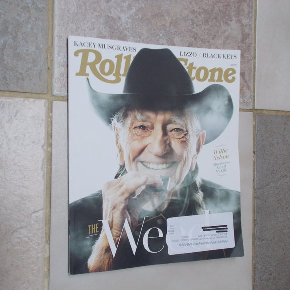 Willie Nelson, Rolling Stone Magazine #1327 May 2019 - Picture 2 of 3